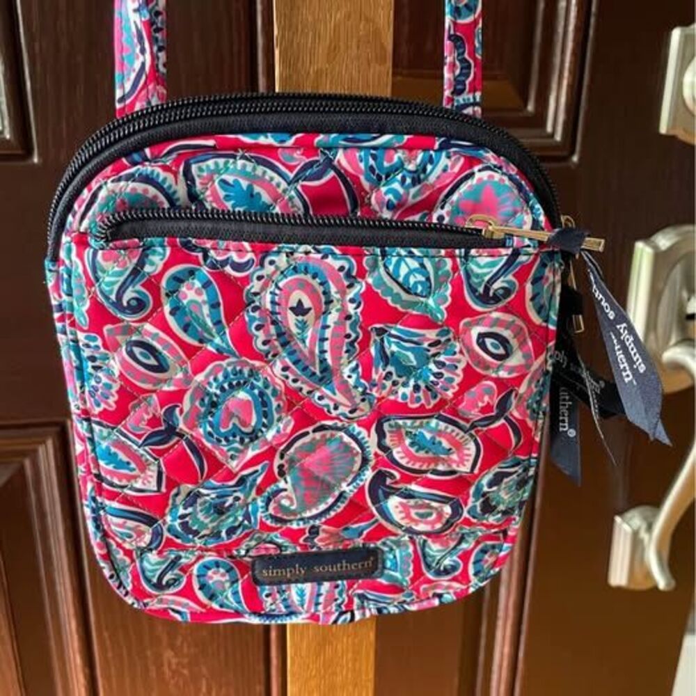 SIMPLY SOUTHERN COLLECTION QUILTED CROSSBODY BAG PAISLEY LOTS OF POCKETS